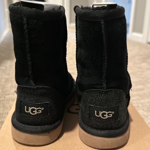 Black sparkle UGGs excellent condition - Picture 3 of 5